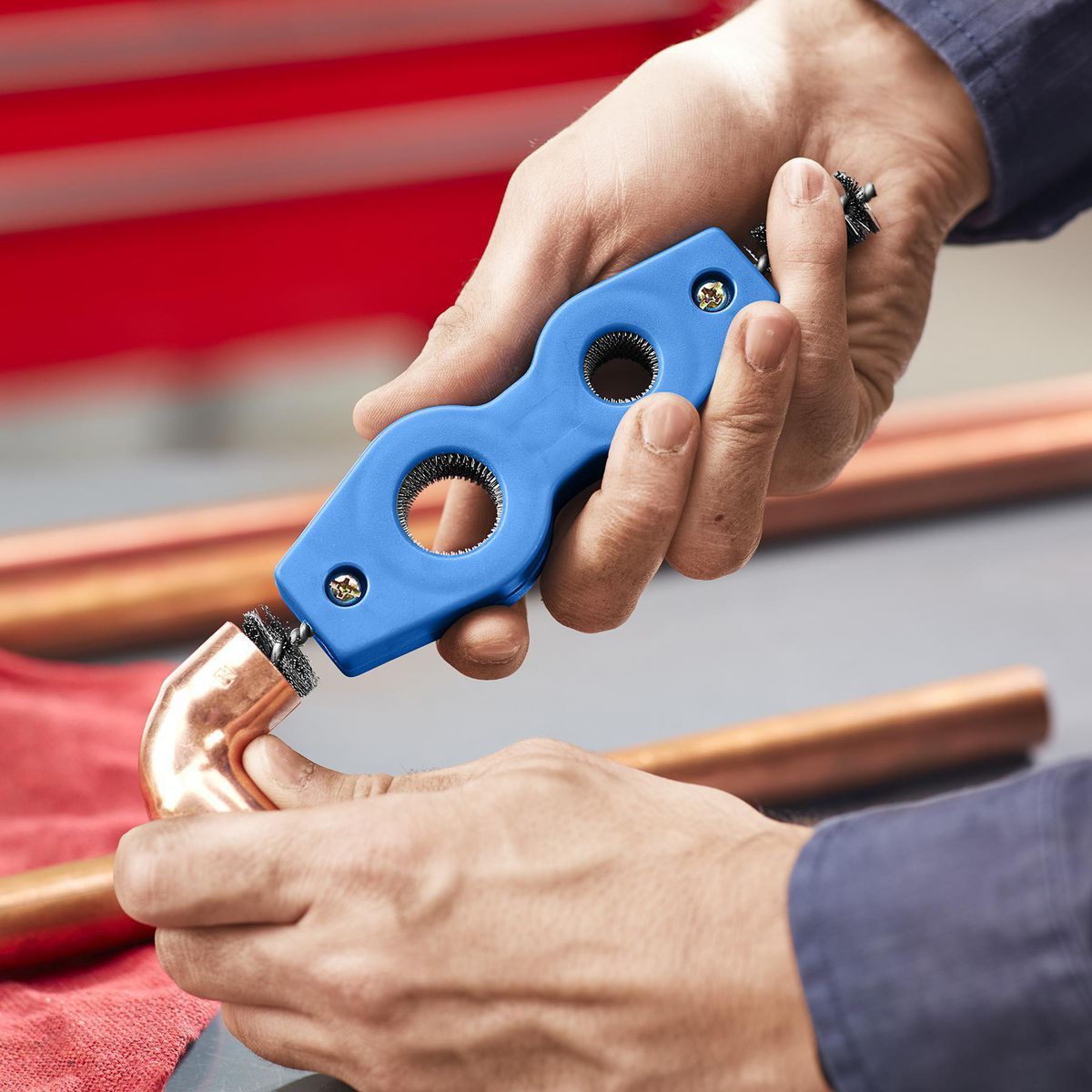 4-IN-1 PLUMBERS BRUSH / BATTERY BRUSH